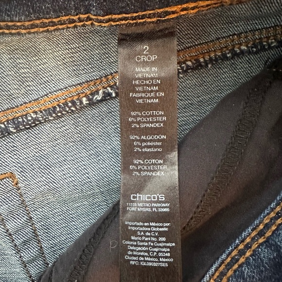 Chico’s So Slimming Girlfriend Crop Jeans Size 2 (≈12) Dark Wash - Picture 3 of 5
